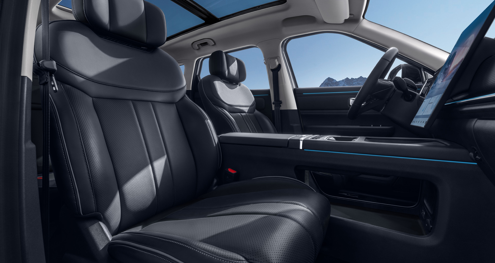 Jaecoo7 SHS - interiér černý